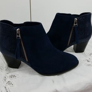 Blue Suede and Leather ankle boots 8 wide width